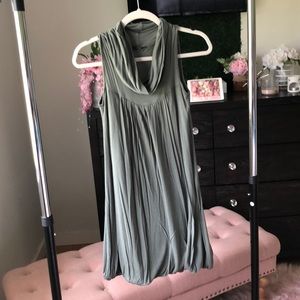 Scoop neck dress